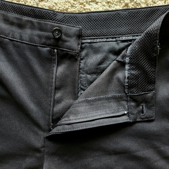 Izod Classic Golf shorts Size 34 Color black inseam 10 inches - Picture 4 of 11